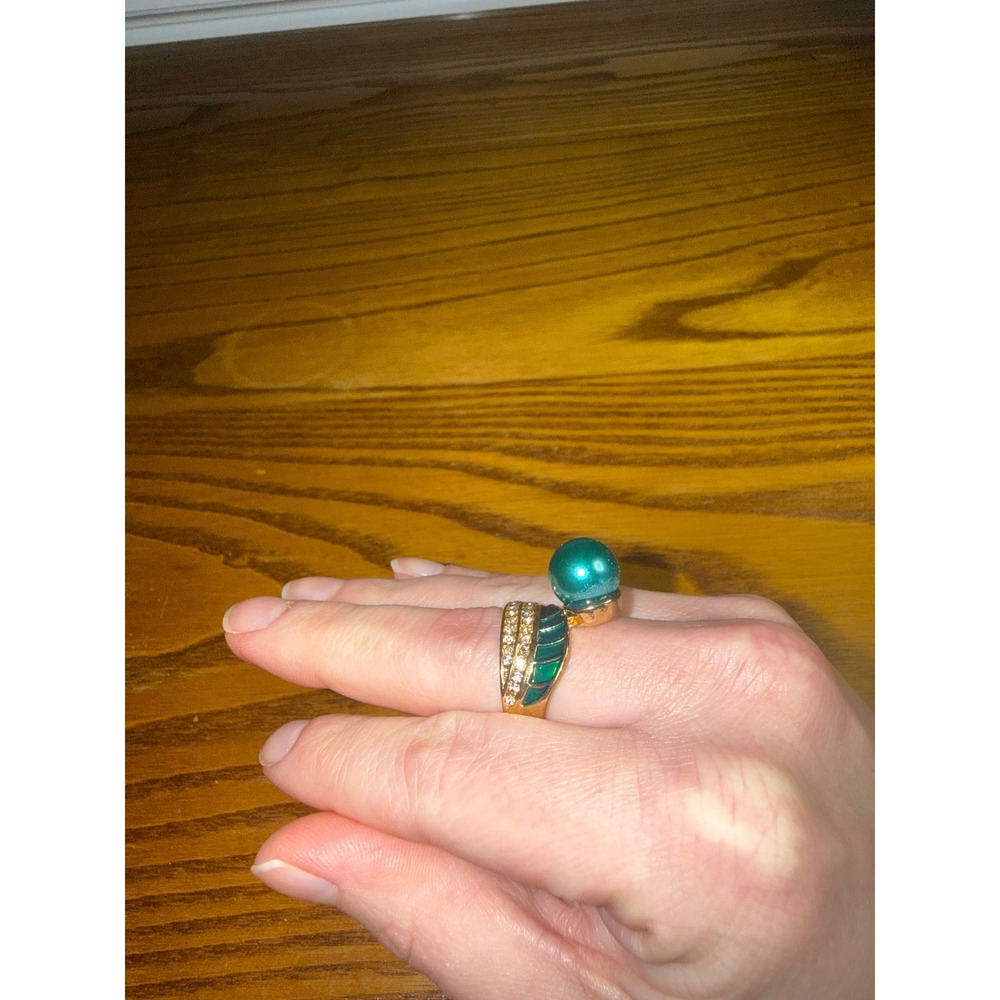 Gold Tone Teal Faux Pearl Green Enamel Rhinestone Statement Ring Size 9 - Picture 3 of 7